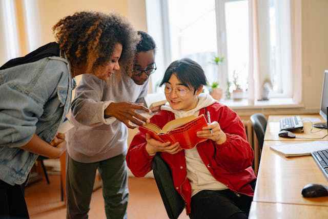 英文名女孩带翻译可爱 免费女孩英文名字大全翻译 70个